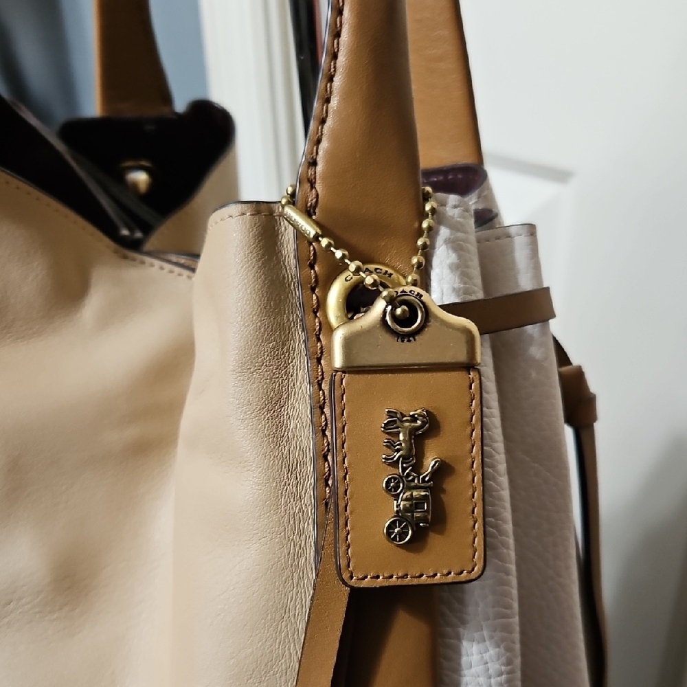 Coach EUC 1941 Harmony Hobo Colorblock Tan and White Shoulder Bag - Picture 2 of 16